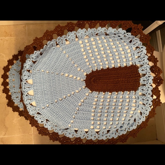 Handmade Crotchet/Knit 3 piece bathroom set - Picture 4 of 4